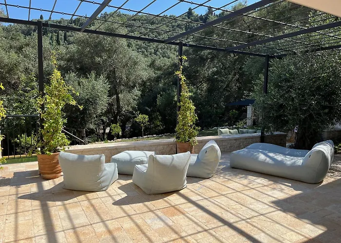 Villa Horti , 333 Steps From Bay Agní