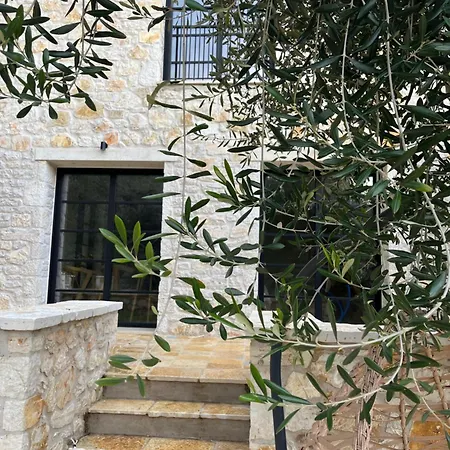 Horti , 333 Steps From Bay Agni
