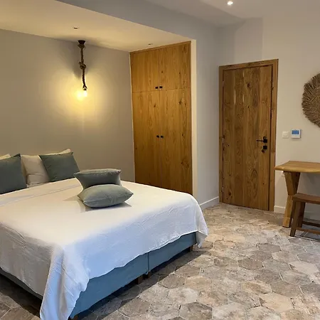 Horti , 333 Steps From Bay Villa *